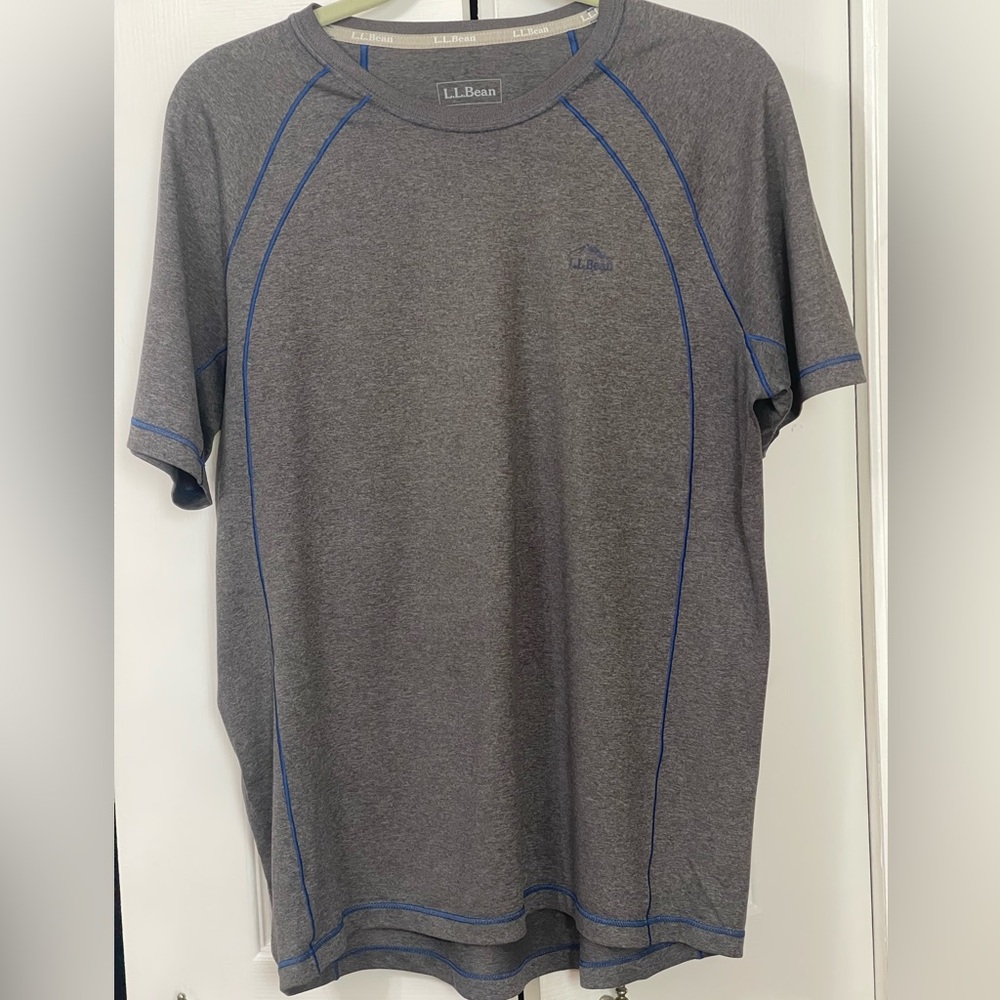 L.L. Bean Dry Fit T Shirt Size M Athletic Wear Unisex PTP 22 Length 25